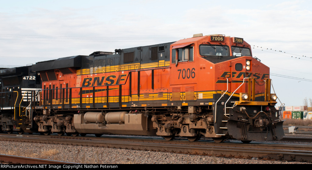 BNSF 7006